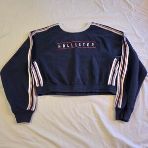 Hollister Women's Navy Cropped Crewneck Sweater